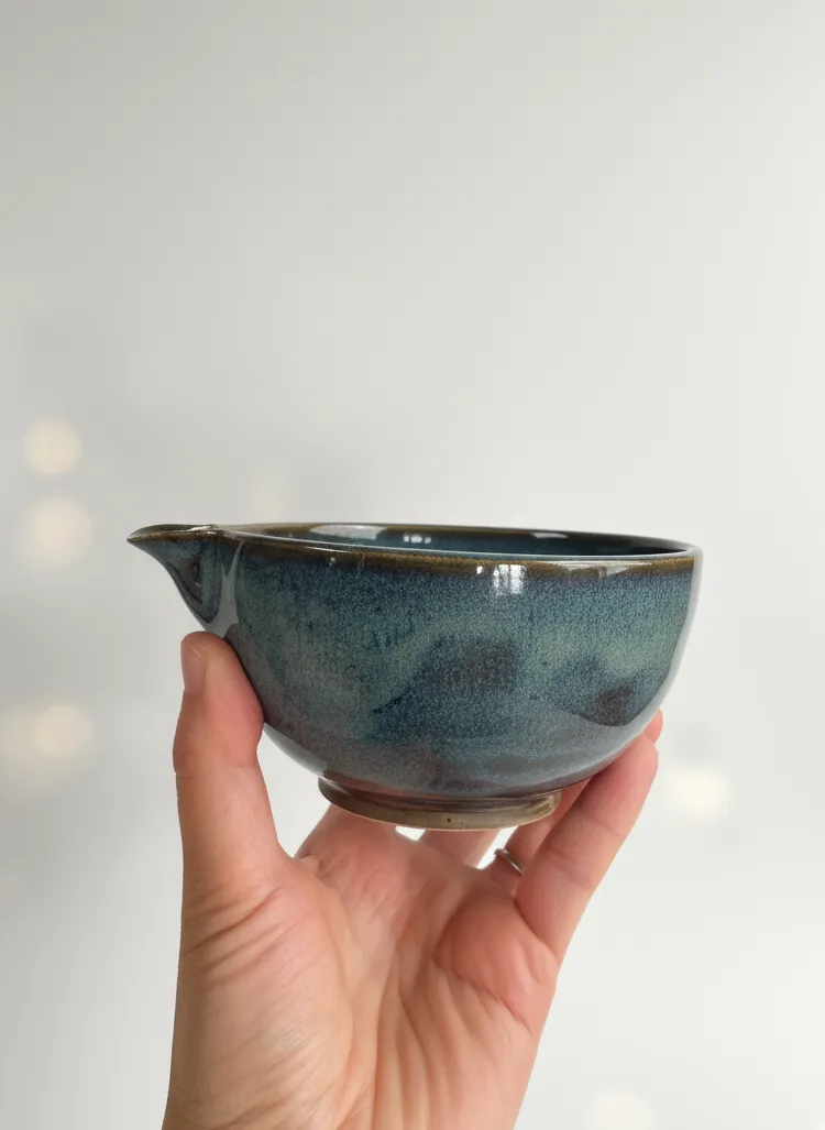 River Flow Pouring ceramic bowl - handheld