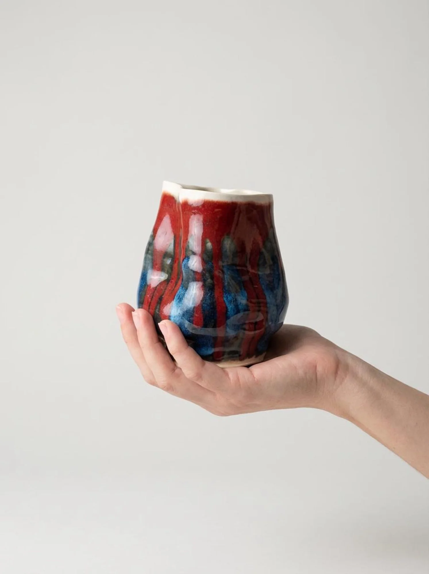 Bold Red Blue Wavy Vase - detail view