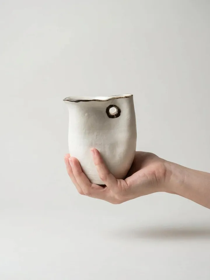 Circle Design Planter - detail view